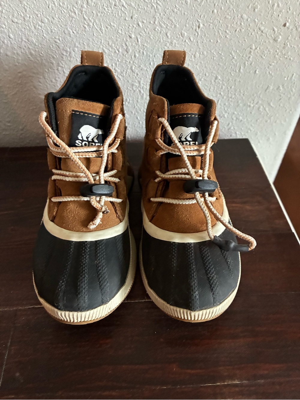 Sorel Kids Brown and Black Waterproof Lace-Top Duck Boots- worn once!